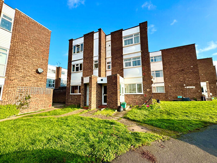 2 Bedroom Maisonette To Rent In Birk Beck, Waveney Drive, Chelmsford, CM1