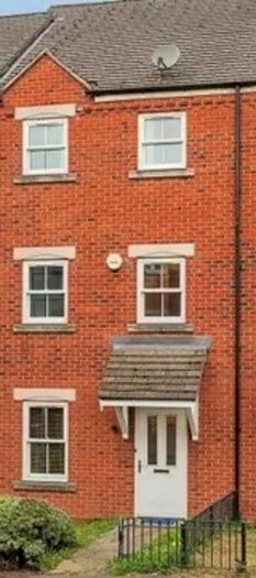 4 Bedroom Terraced House To Rent In Foundry Street, Banbury, OX16