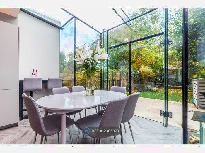 4 Bedroom Semi-Detached House To Rent In Broadhinton Road, London, SW4