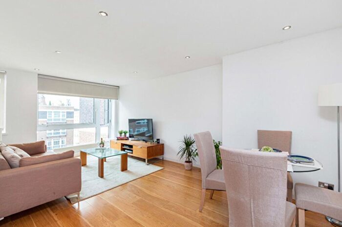 1 Bedroom Flat To Rent In Nottingham Terrace, Marylebone, London, NW1