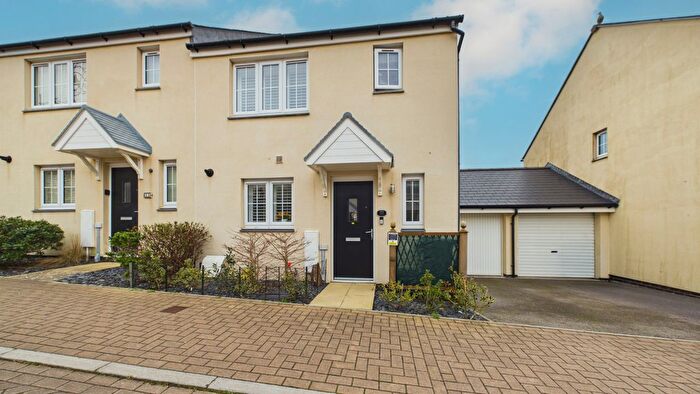 3 Bedroom Semi Detached House For Sale In Rounders Rise, Hayle, Cornwall, TR27