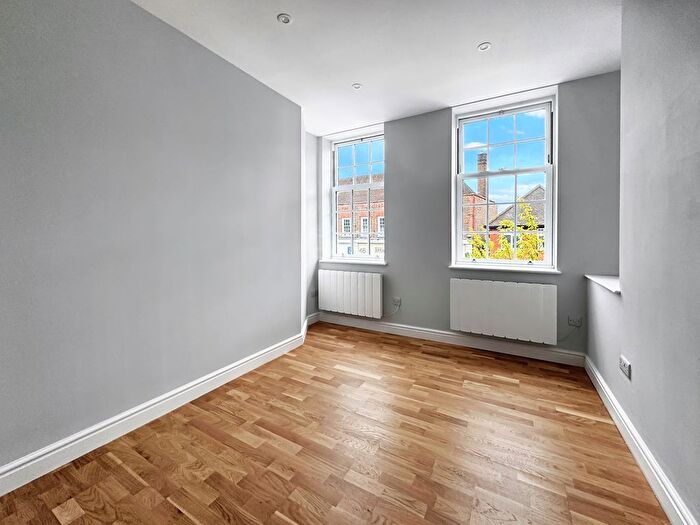 1 Bedroom Flat For Sale In Chesham Road, Amersham, HP6