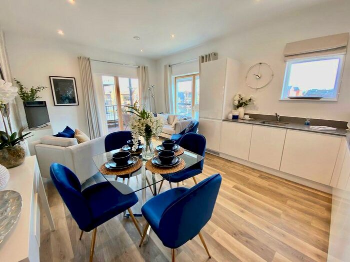 2 Bedroom Apartment To Rent In Mineral Court, NR1