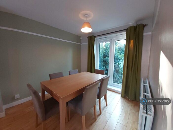 2 Bedroom Semi-Detached House To Rent In Lion Field, Faversham, ME13