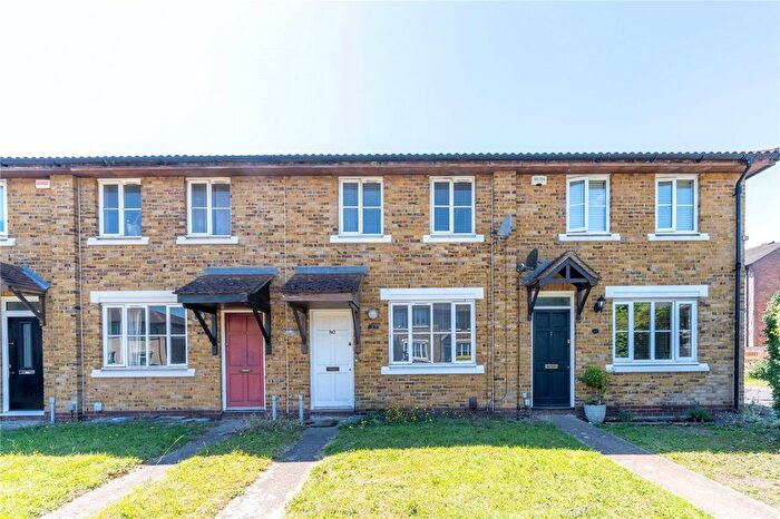 2 Bedroom Terraced House For Sale In Sonning Gardens, Hampton, TW12