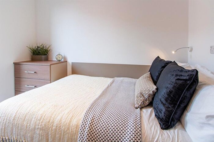 1 Bedroom Flat To Rent In Dean Street, St. Pauls, Bristol, BS2