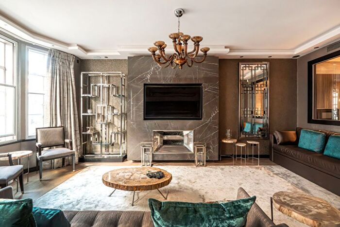 2 Bedroom Flat For Sale In Berkeley Street, London, W1J