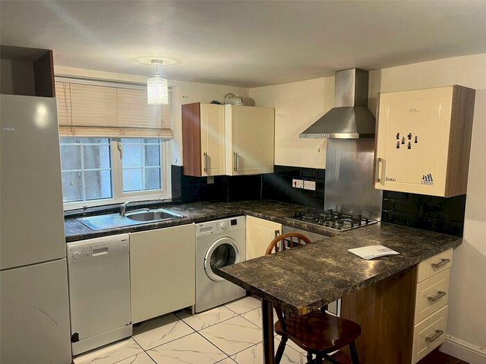 2 Bedroom Terraced House To Rent In Cobblestone Place, Croydon, Surrey, CR0