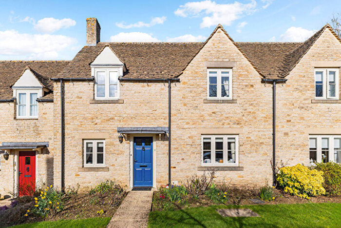 2 Bedroom Cottage For Sale In Allcourt, Lechlade On Thames, GL7