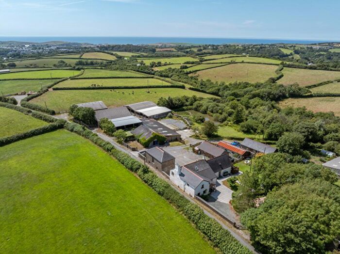 10 Bedroom Farm House For Sale In Hersham, Bude, EX23