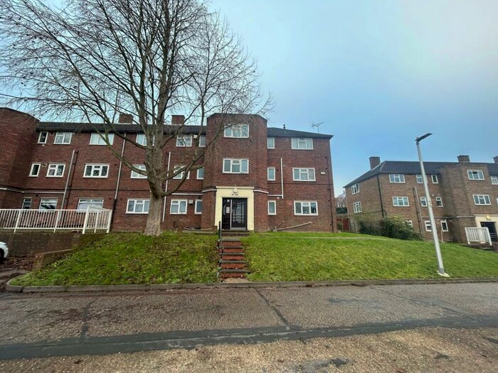 2 Bedroom Flat To Rent In Cordelia Crescent, ME1