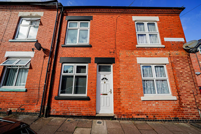 3 Bedroom Terraced House For Sale In Borlace Street, Leicester, Leicestershire, LE3
