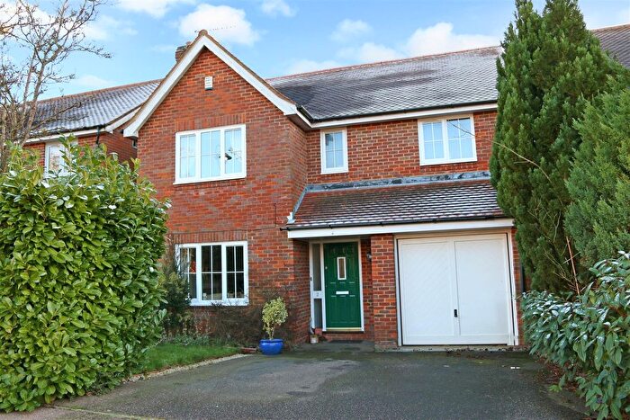 4 Bedroom Detached House For Sale In Mulberry Gardens, Shenley, Radlett, WD7