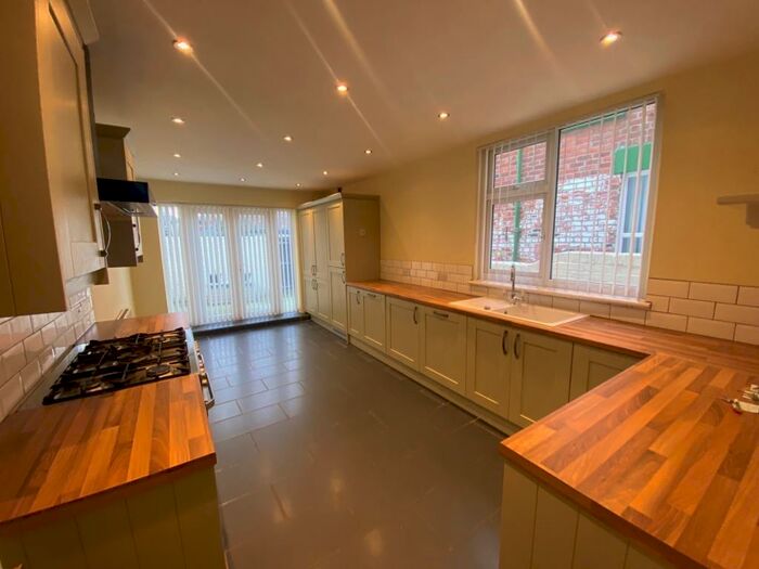 3 Bedroom House To Rent In Woodland Road, L21