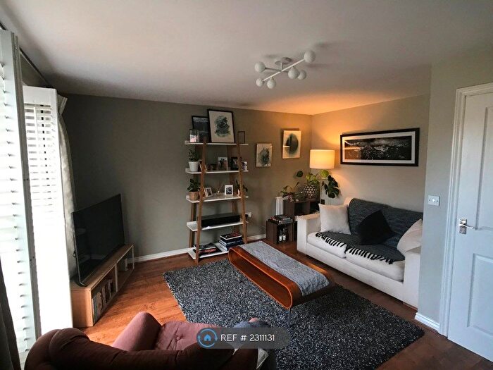 2 Bedroom Semi-Detached House To Rent In Farm Close, Stratford-Upon-Avon, CV37