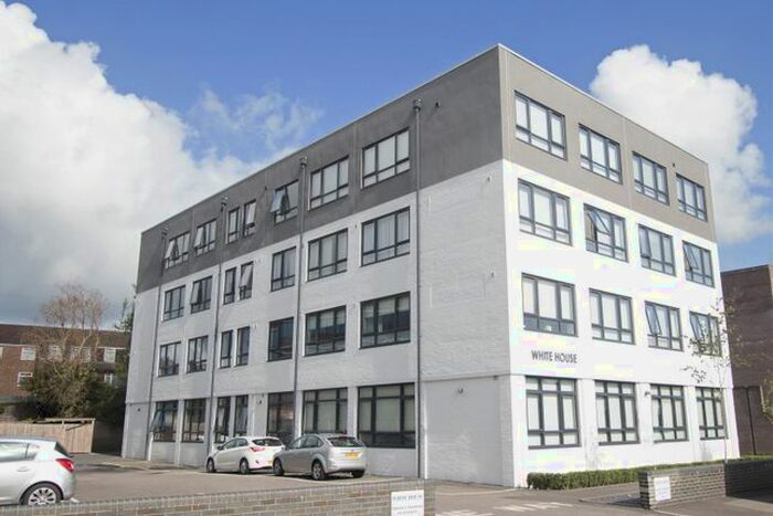 2 Bedroom Flat To Rent In Burrell Road, Haywards Heath, RH16