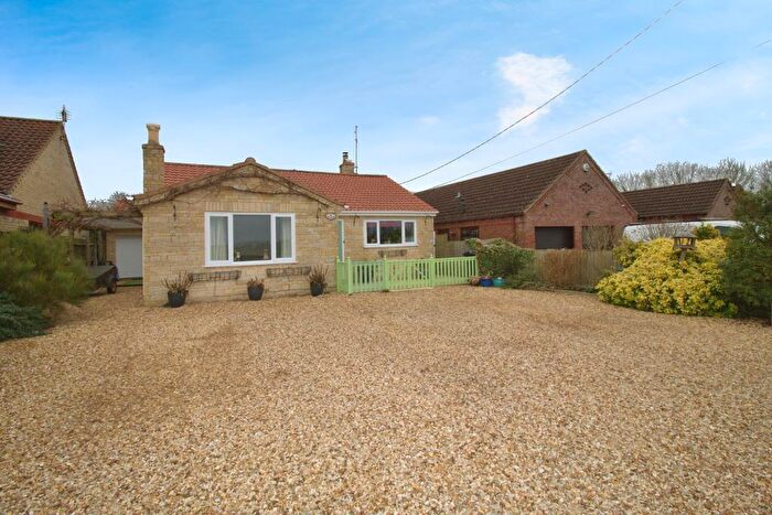 4 Bedroom Detached Bungalow For Sale In Edenham Road, Hanthorpe, Bourne, Lincolnshire, PE10