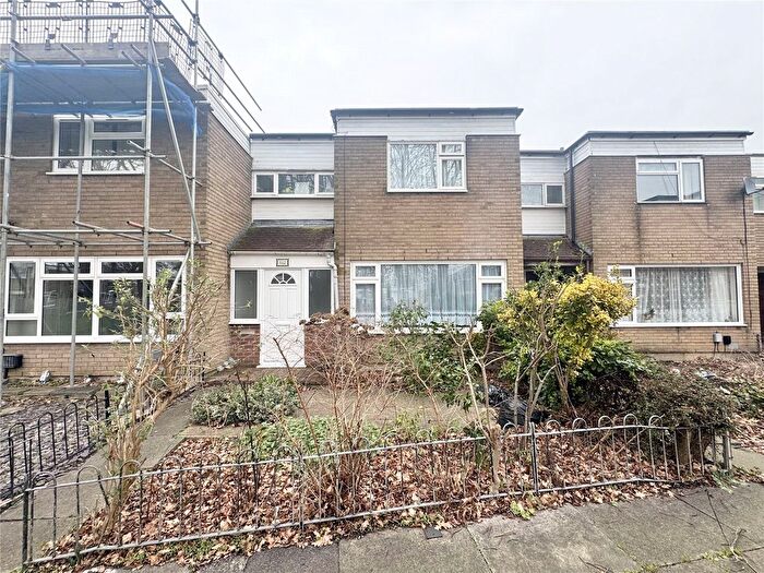 3 Bedroom Terraced House For Sale In Caswell Close, Farnborough, Hampshire, GU14