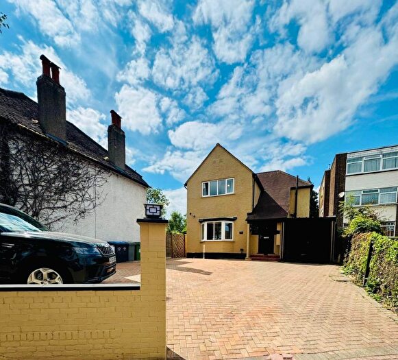 4 Bedroom Detached House To Rent In Watford Road, Wembley, HA0