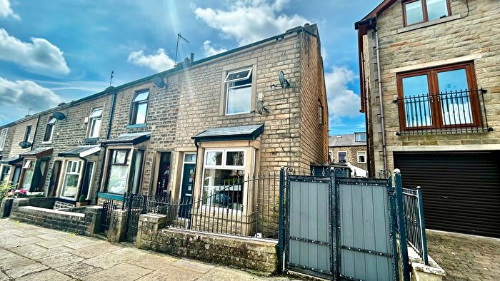 3 Bedroom End Of Terrace House For Sale In Standroyd Road, Colne, BB8