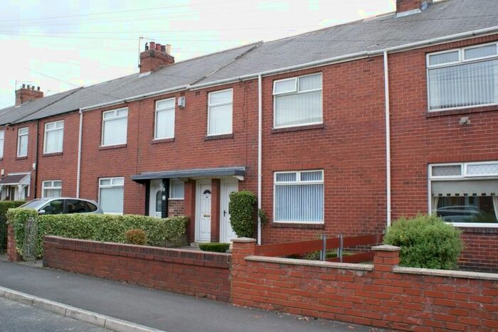 2 Bedroom Flat To Rent In Chatsworth Gardens, St Anthonys, St Anthonys, NE6