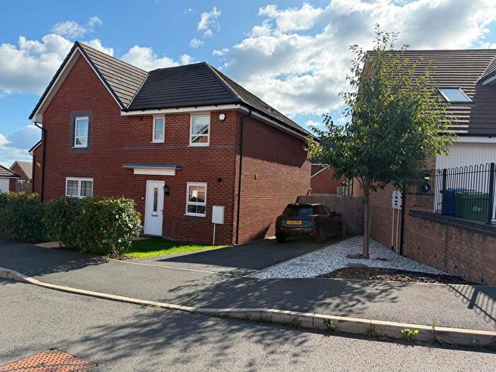 3 Bedroom Semi-detached House For Sale In Lewis Court, Hednesford, Cannock, WS12