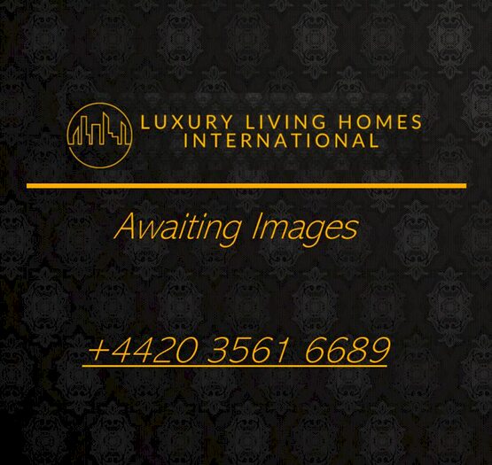 4 Bedroom End Of Terrace House For Sale In Knightsbridge, SW1X