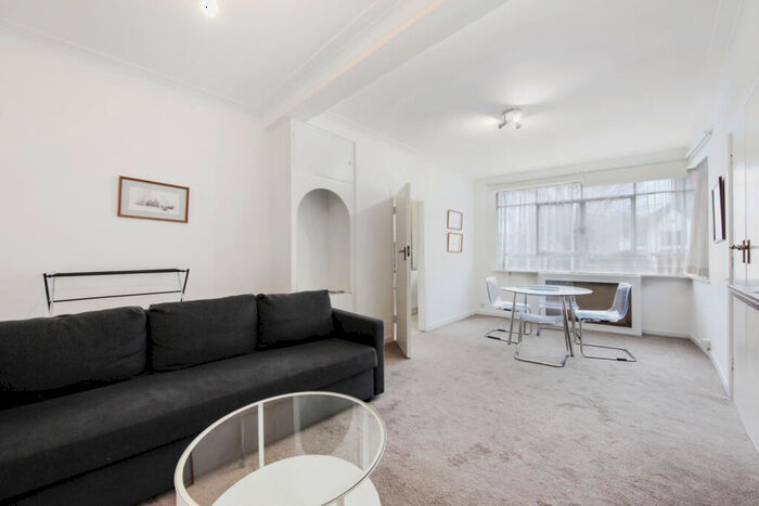 1 Bedroom Flat To Rent In Oslo Court, Prince Albert Road, NW8