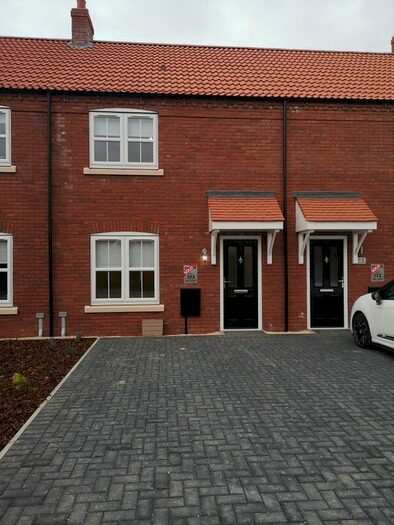 2 Bedroom Terraced House To Rent In Lindsey Drive, Gainsborough, DN21