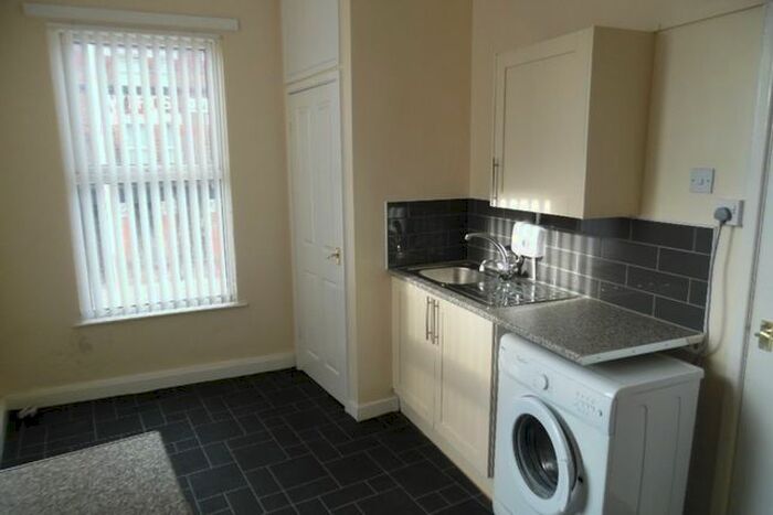 1 Bedroom Flat To Rent In Stanley Road, Bootle, L20