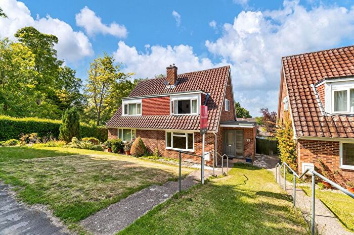 3 Bedroom Semi-Detached House To Rent In Hunters Way, Royston, SG8