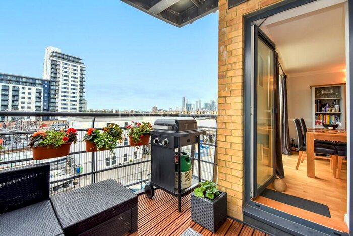 2 Bedroom Apartment To Rent In Stretton Mansions, Glaisher Street, Deptford, SE8