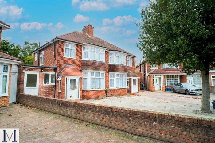4 Bedroom Semi-Detached House To Rent In Firs Drive, Cranford, Hounslow, TW5