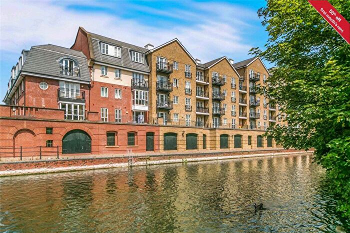 3 Bedroom Flat To Rent In Riverside House, Fobney Street, Reading, RG1