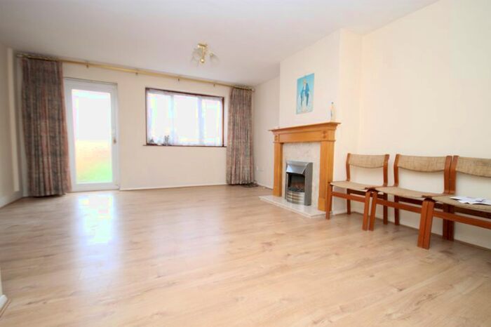 3 Bedroom Terraced House To Rent In Swallow Drive, Northolt UB5