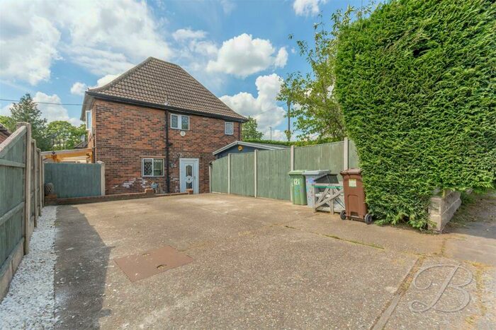 3 Bedroom Semi-Detached House To Rent In Mansfield Road, Edwinstowe, Mansfield, NG21