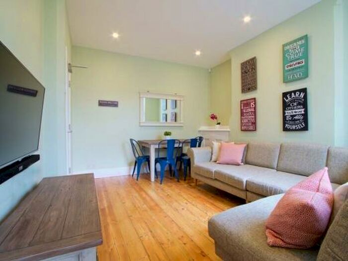 5 Bedroom Terraced House To Rent In Newstead Grove, Nottingham, NG1