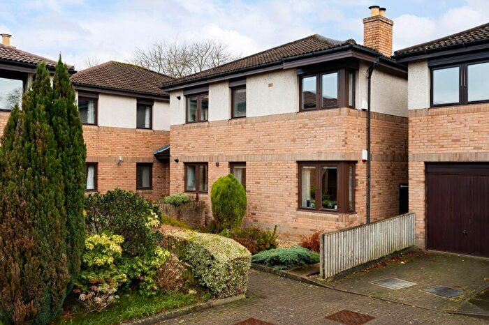 2 Bedroom Flat For Sale In / Craiglockhart Terrace, Edinburgh, EH14