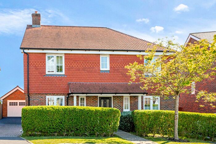 4 Bedroom Detached House For Sale In Kingfisher Drive, Crowborough, TN6