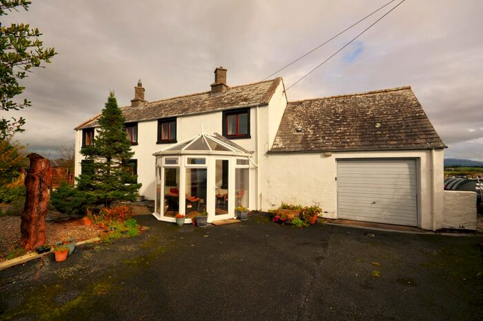 3 Bedroom Country House For Sale In Braehead, Kirkinner, Newton Stewart, DG8
