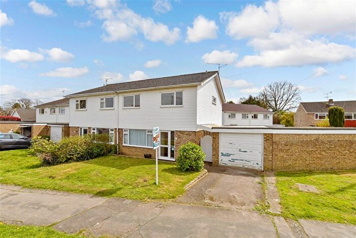 4 Bedroom Semi Detached House For Sale In Greenfields Road, Horsham, West Sussex, RH12