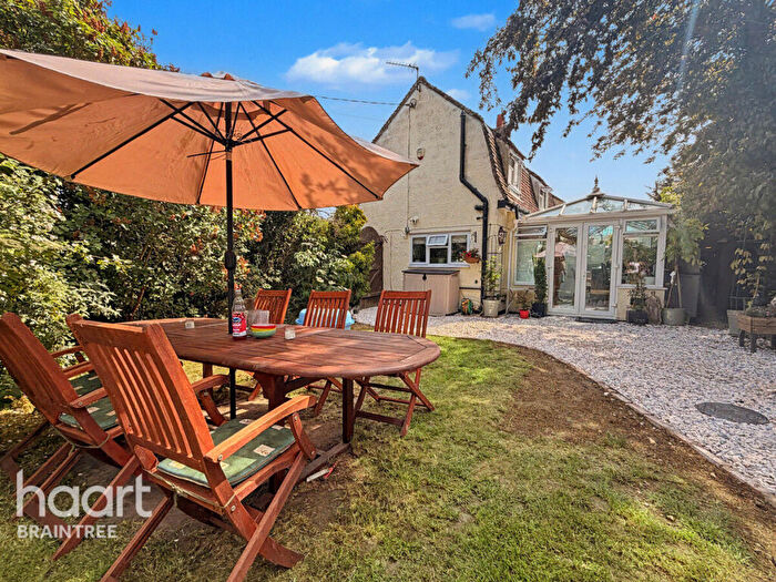 3 Bedroom Semi-Detached House For Sale In Panfield Lane, Braintree, CM7