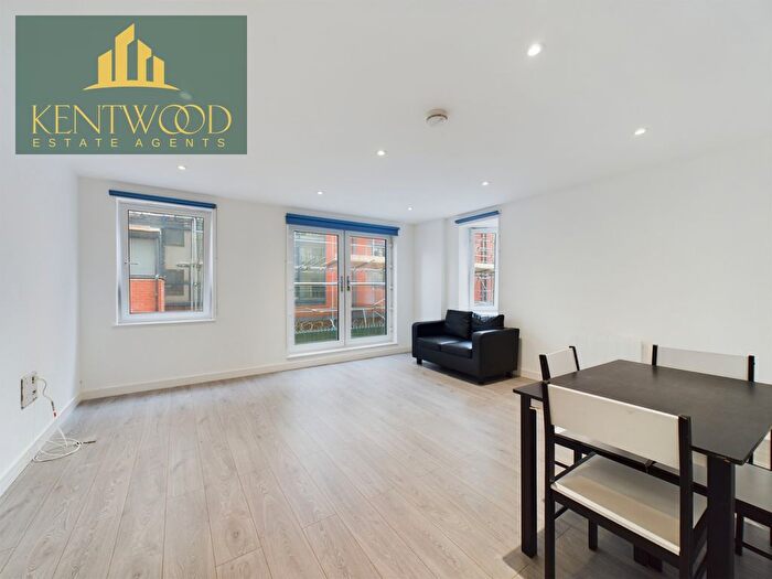 1 Bedroom Flat To Rent In Stoke Road, Slough, SL2