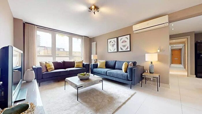 3 Bedroom Flat To Rent In St. Johns Wood Park, St Johns Wood, NW8