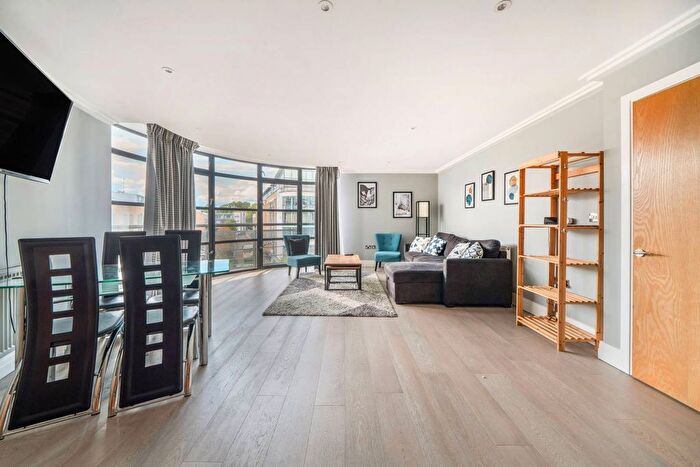 1 Bedroom Flat To Rent In Point Wharf Lane, Brentford, TW8