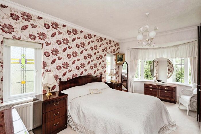 3 Bedroom Detached House For Sale In Middle Road, Ravenhill, Swansea, SA5