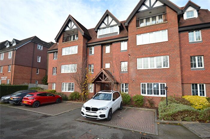 2 Bedroom Flat To Rent In Foxley Lane, Purley, CR8