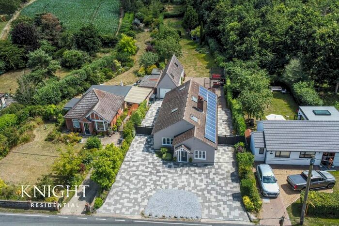 5 Bedroom Chalet For Sale In Church Road, Layer-de-la-Haye, Colchester, CO2