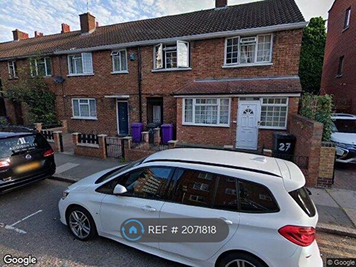5 Bedroom End Terrace House To Rent In Callaghan Cottages, Stepney Green, E1