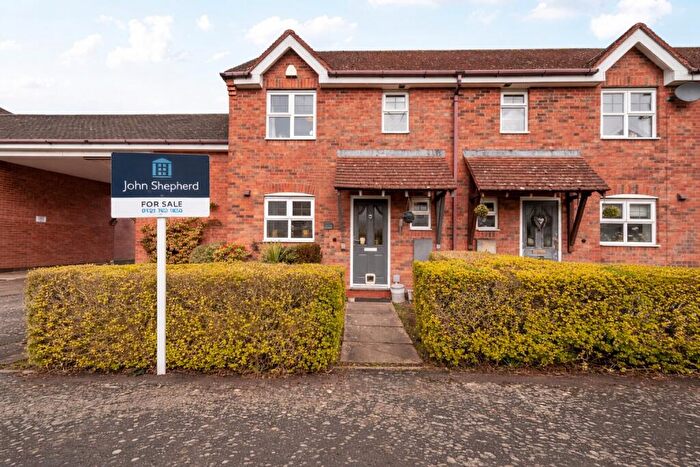 3 Bedroom End Of Terrace House For Sale In Aldershaws, Shirley, Solihull, West Midlands, B90